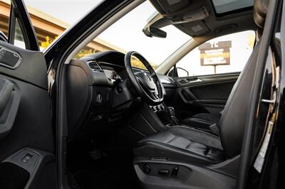2018 Volkswagen Tiguan 2.0T SEL Premium 4Motion   - Photo 12 - Dallas, TX 75220