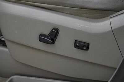 2014 Chrysler Town & Country Touring-L   - Photo 32 - Dallas, TX 75220