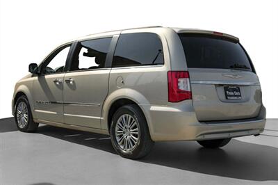 2014 Chrysler Town & Country Touring-L   - Photo 12 - Dallas, TX 75220