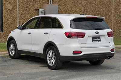 2020 Kia Sorento LX   - Photo 10 - Dallas, TX 75220