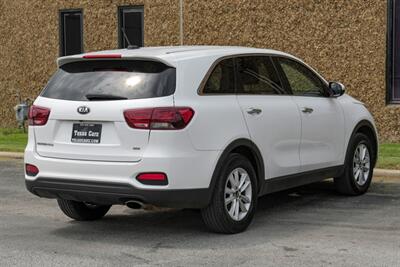 2020 Kia Sorento LX   - Photo 8 - Dallas, TX 75220