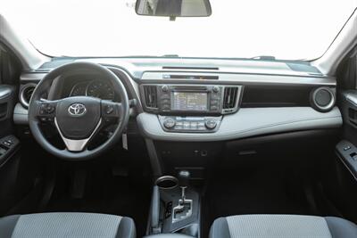 2013 Toyota RAV4 XLE   - Photo 17 - Dallas, TX 75220