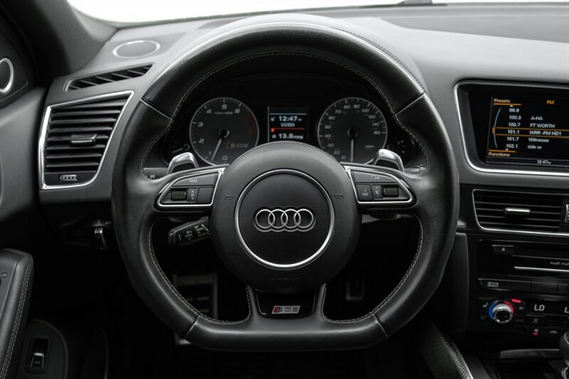 2014 Audi SQ5 3.0T quattro Prestige photo