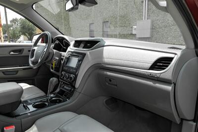 2015 Chevrolet Traverse LTZ   - Photo 16 - Dallas, TX 75220