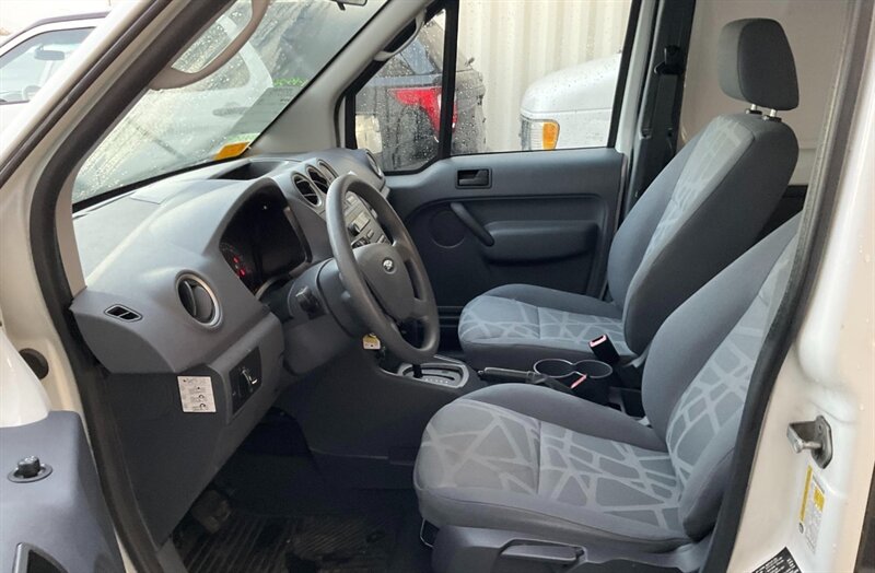 2013 Ford Transit Connect XL - Photo 5 - Burbank, CA 91505