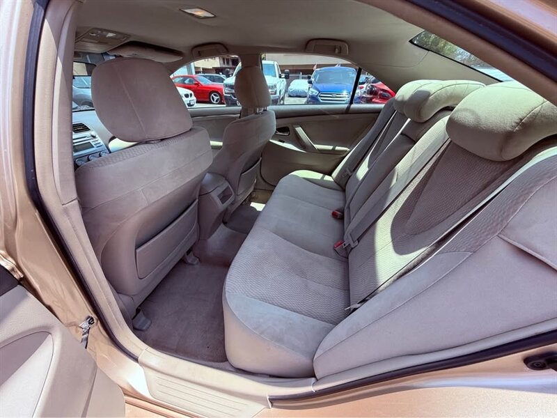 2010 Toyota Camry LE V6 - Photo 12 - Burbank, CA 91505