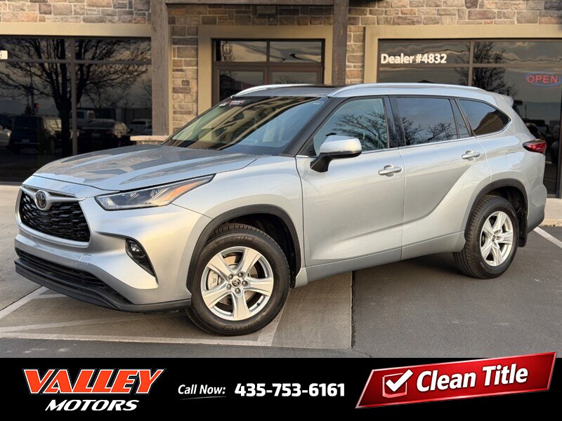 2021 Toyota Highlander XLE  