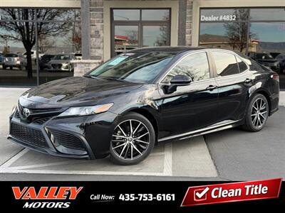 2021 Toyota Camry SE Sedan