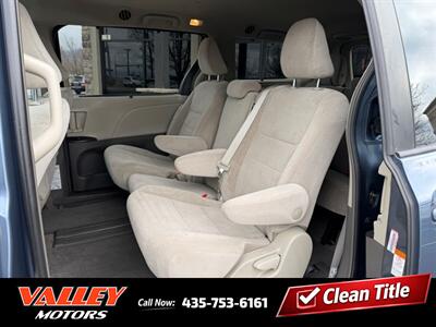 2017 Toyota Sienna LE 8-Passenger - Photo 7 - North Logan, UT 84341