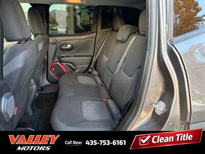 2019 Jeep Renegade Trailhawk   - Photo 8 - North Logan, UT 84341