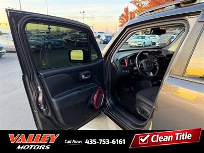 2019 Jeep Renegade Trailhawk   - Photo 9 - North Logan, UT 84341