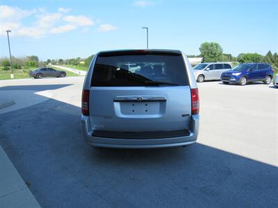 2008 Chrysler Town and Country LX   - Photo 6 - Oostburg, WI 53070