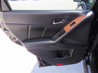 2013 Nissan Murano Platinum Edition   - Photo 12 - Oostburg, WI 53070