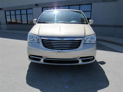 2012 Chrysler Town and Country Touring   - Photo 2 - Oostburg, WI 53070