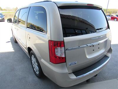 2012 Chrysler Town and Country Touring   - Photo 7 - Oostburg, WI 53070