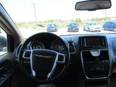 2012 Chrysler Town and Country Touring   - Photo 20 - Oostburg, WI 53070