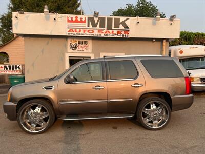 2012 Cadillac Escalade Luxury   - Photo 3 - Portland, OR 97211