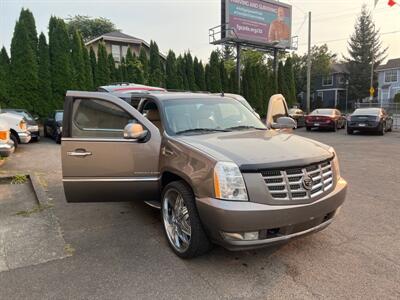 2012 Cadillac Escalade Luxury   - Photo 14 - Portland, OR 97211