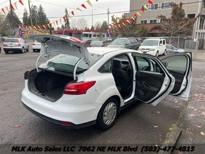 2016 Ford Focus S   - Photo 13 - Portland, OR 97211