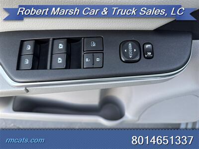 2016 Toyota Camry Hybrid SE - Photo 14 - Payson, UT 84651