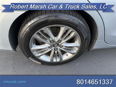 2016 Toyota Camry Hybrid SE - Photo 36 - Payson, UT 84651