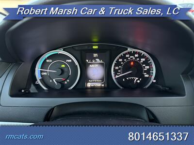 2016 Toyota Camry Hybrid SE - Photo 17 - Payson, UT 84651