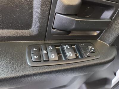 2014 RAM 1500 Express-CREW CAB-4X4-HEMI - Photo 21 - Hamilton, OH 45015