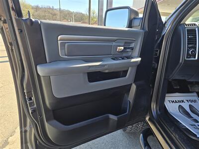 2015 RAM 1500 Outdoorsman   - Photo 6 - Hamilton, OH 45015