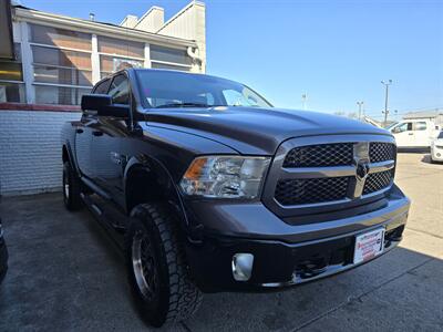 2015 RAM 1500 Outdoorsman   - Photo 3 - Hamilton, OH 45015