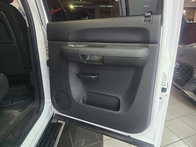 2010 Chevrolet Silverado 1500 LT-CREW CAB-4X4   - Photo 15 - Hamilton, OH 45015