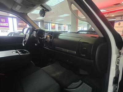 2010 Chevrolet Silverado 1500 LT-CREW CAB-4X4   - Photo 13 - Hamilton, OH 45015
