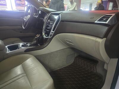 2013 Cadillac SRX Luxury Collection   - Photo 13 - Hamilton, OH 45015