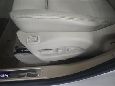 2013 Cadillac SRX Luxury Collection   - Photo 18 - Hamilton, OH 45015