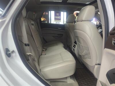 2013 Cadillac SRX Luxury Collection   - Photo 16 - Hamilton, OH 45015