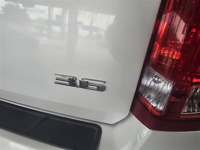 2013 Cadillac SRX Luxury Collection   - Photo 26 - Hamilton, OH 45015