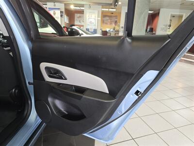 2011 Chevrolet Cruze LS   - Photo 13 - Hamilton, OH 45015