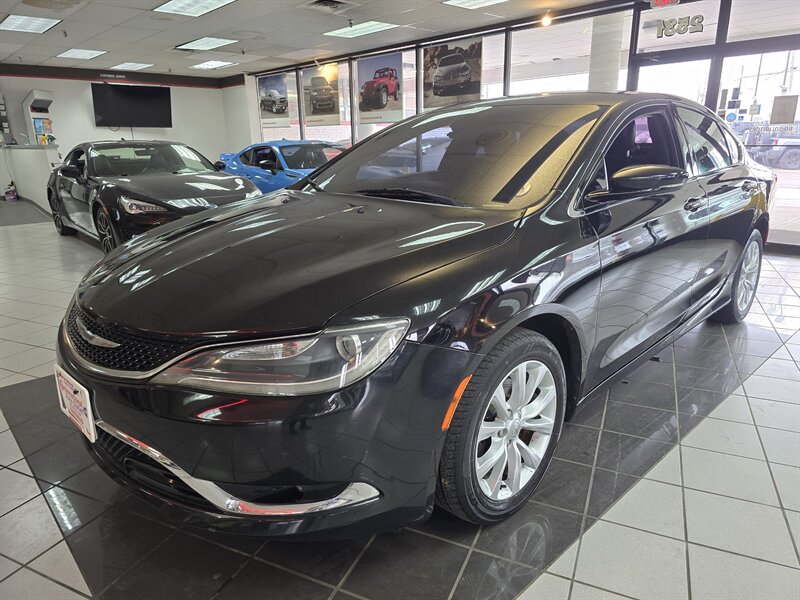 2016 Chrysler 200 C
