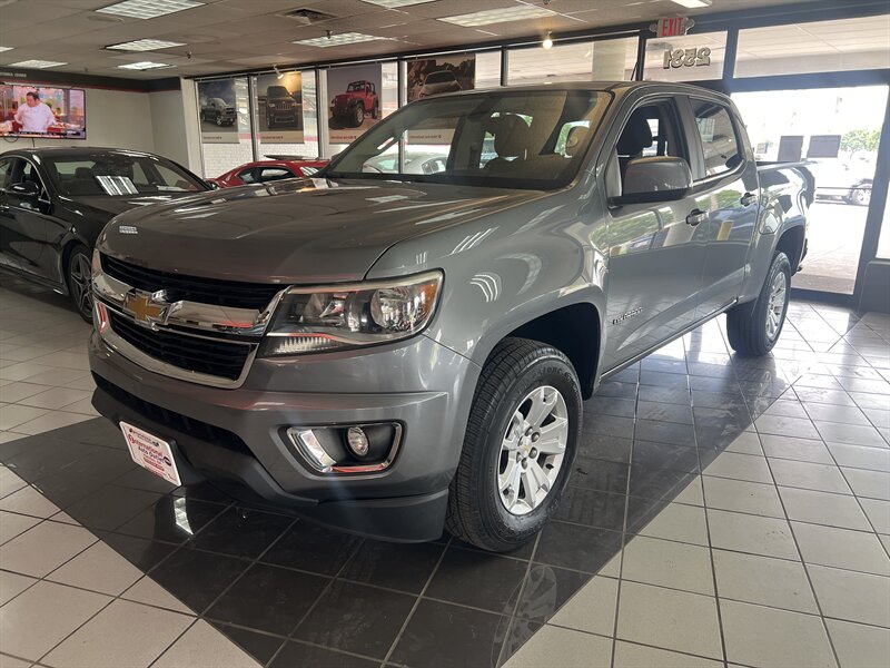 2018 Chevrolet Colorado LT   - Photo 1 - Hamilton, OH 45015
