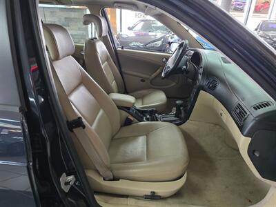 2005 Saab 9-5 Arc 2.3T 4DR TURBO WAGON   - Photo 15 - Hamilton, OH 45015