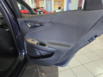 2023 Chevrolet Malibu LT 4DR SEDAN   - Photo 15 - Hamilton, OH 45015