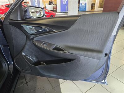 2023 Chevrolet Malibu LT 4DR SEDAN   - Photo 11 - Hamilton, OH 45015