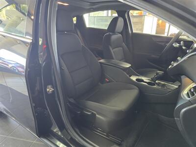 2023 Chevrolet Malibu LT 4DR SEDAN   - Photo 14 - Hamilton, OH 45015