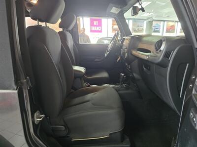 2016 Jeep Wrangler Sport 2DR WAGON   - Photo 13 - Hamilton, OH 45015