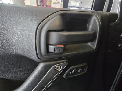 2016 Jeep Wrangler Sport 2DR WAGON   - Photo 16 - Hamilton, OH 45015