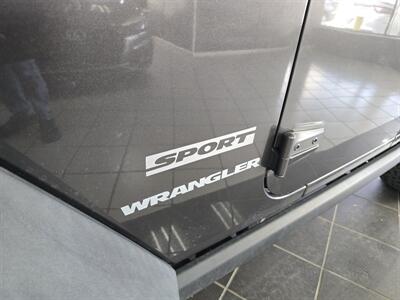 2016 Jeep Wrangler Sport 2DR WAGON   - Photo 22 - Hamilton, OH 45015