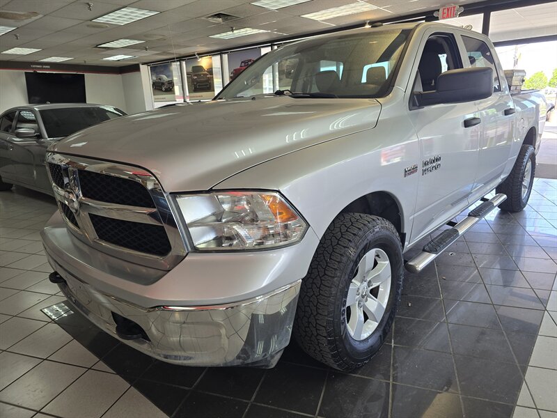2018 RAM 1500 Tradesman 4DR CREW CAB 4X4/HEMI  