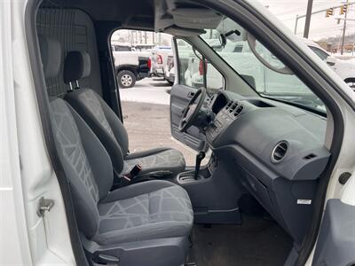 2013 Ford Transit Connect XLT 4DR CARGO MINI-VAN   - Photo 16 - Hamilton, OH 45015