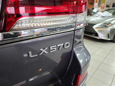 2015 Lexus LX Base 4DR SUV AWD   - Photo 45 - Hamilton, OH 45015