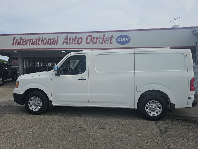 2016 Nissan NV 2500 HD S 3DR CARGO VAN/V8   - Photo 1 - Hamilton, OH 45015