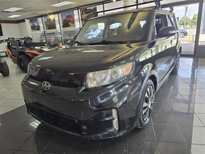 2015 Scion xB Base 4DR WAGON   - Photo 2 - Hamilton, OH 45015